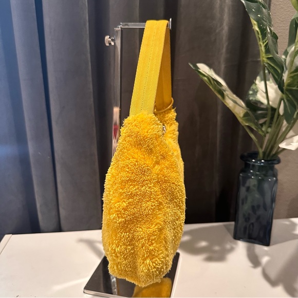 Prada Terry 2000 Re Edition Yellow - Picture 8 of 15